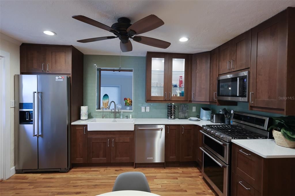 出租: $3,600 (3 贝兹, 2 浴室, 1510 平方英尺)