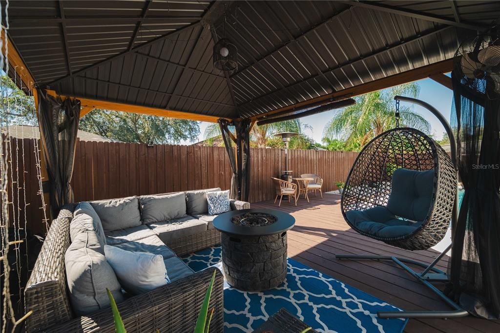 Под контрактом: $369,000 (3 спален, 2 ванн, 1468 Квадратных фут)