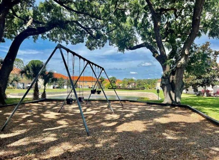 En Venta: $285,000 (3 camas, 3 baños, 1187 Pies cuadrados)