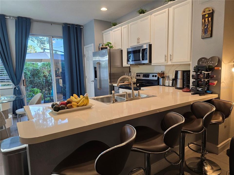 En Venta: $285,000 (3 camas, 3 baños, 1187 Pies cuadrados)