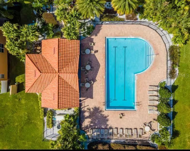 En Venta: $285,000 (3 camas, 3 baños, 1187 Pies cuadrados)