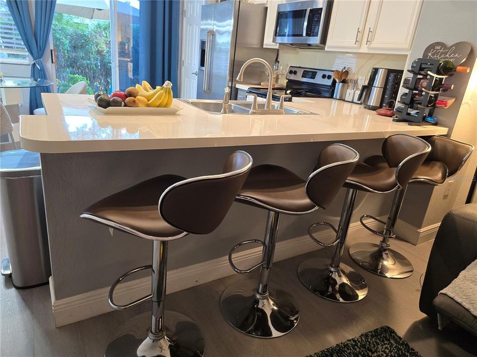 En Venta: $285,000 (3 camas, 3 baños, 1187 Pies cuadrados)