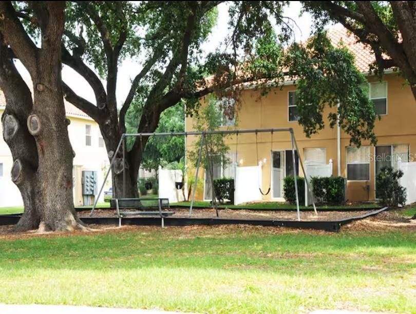 En Venta: $285,000 (3 camas, 3 baños, 1187 Pies cuadrados)