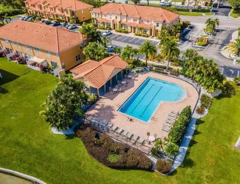 En Venta: $285,000 (3 camas, 3 baños, 1187 Pies cuadrados)