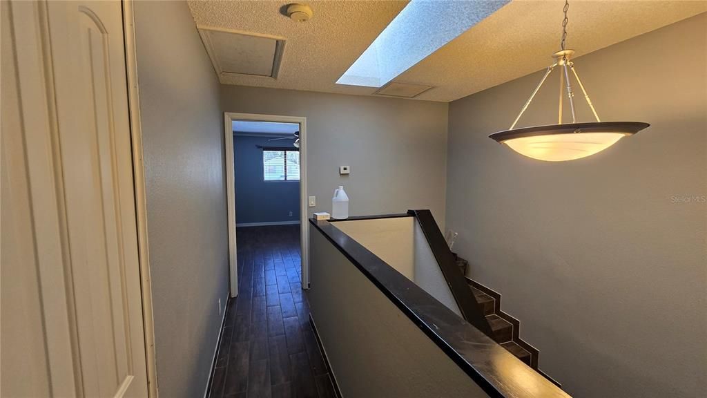 En Renta: $2,050 (3 camas, 3 baños, 1922 Pies cuadrados)