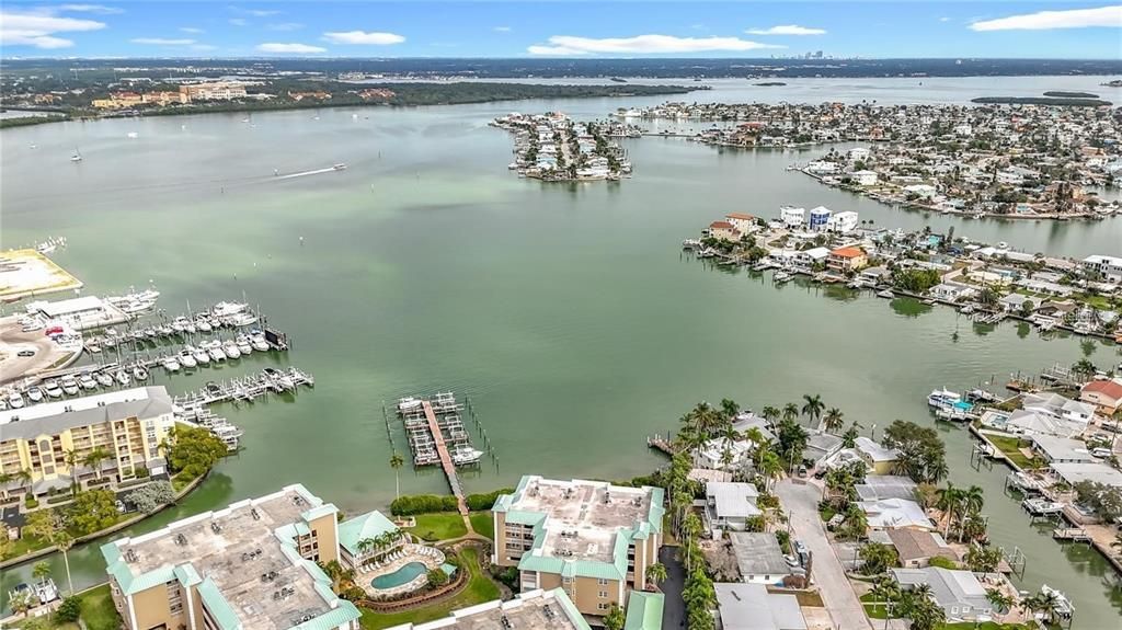 En Venta: $614,000 (2 camas, 2 baños, 1350 Pies cuadrados)