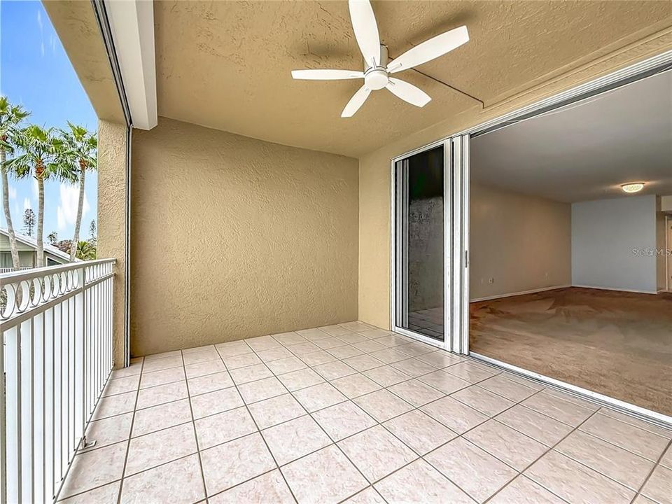 En Venta: $614,000 (2 camas, 2 baños, 1350 Pies cuadrados)