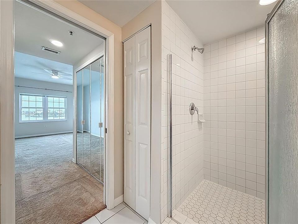 En Venta: $614,000 (2 camas, 2 baños, 1350 Pies cuadrados)