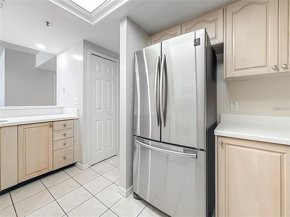 En Venta: $614,000 (2 camas, 2 baños, 1350 Pies cuadrados)