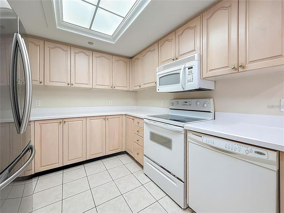 En Venta: $614,000 (2 camas, 2 baños, 1350 Pies cuadrados)