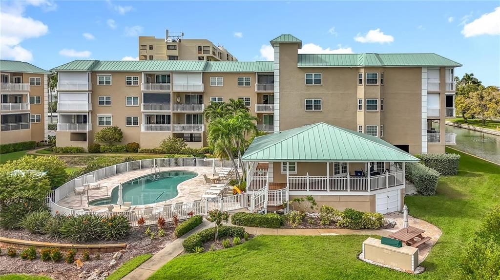 En Venta: $614,000 (2 camas, 2 baños, 1350 Pies cuadrados)