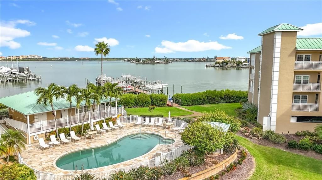 En Venta: $614,000 (2 camas, 2 baños, 1350 Pies cuadrados)