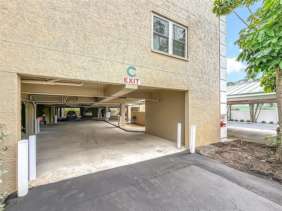 En Venta: $614,000 (2 camas, 2 baños, 1350 Pies cuadrados)