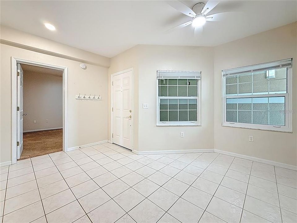 En Venta: $614,000 (2 camas, 2 baños, 1350 Pies cuadrados)