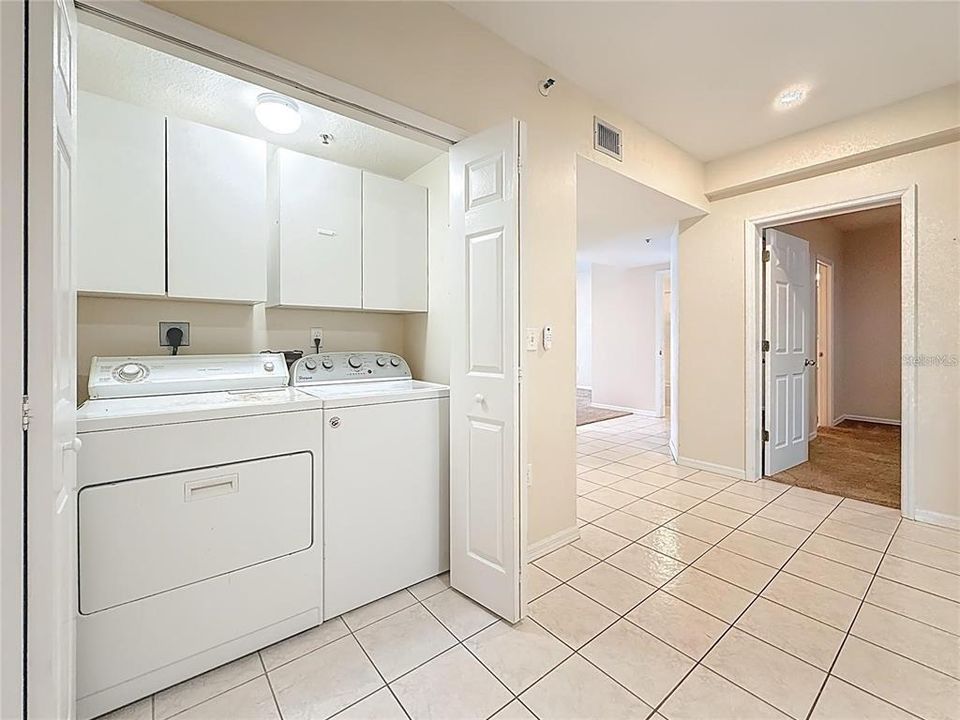 En Venta: $614,000 (2 camas, 2 baños, 1350 Pies cuadrados)