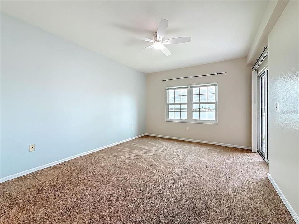 En Venta: $614,000 (2 camas, 2 baños, 1350 Pies cuadrados)