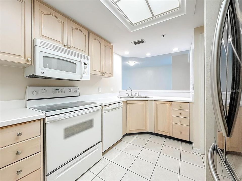 En Venta: $614,000 (2 camas, 2 baños, 1350 Pies cuadrados)