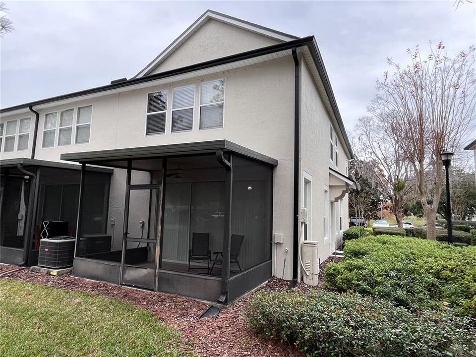 For Rent: $2,195 (3 beds, 2 baths, 1665 Square Feet)