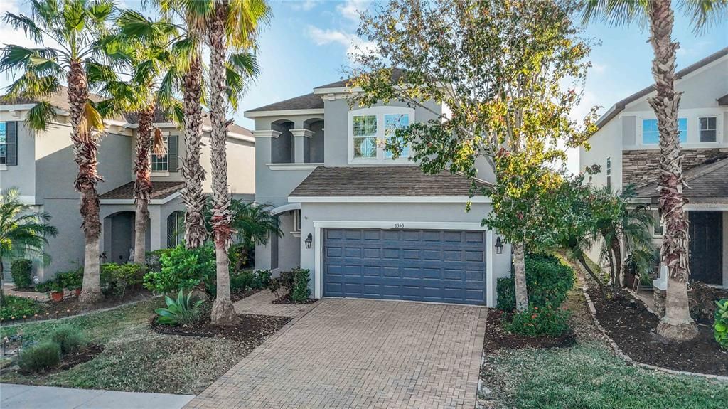 待售: $530,000 (5 贝兹, 2 浴室, 2359 平方英尺)