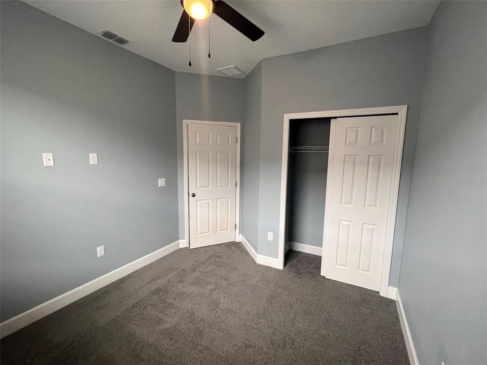 出租: $2,250 (3 贝兹, 2 浴室, 1709 平方英尺)