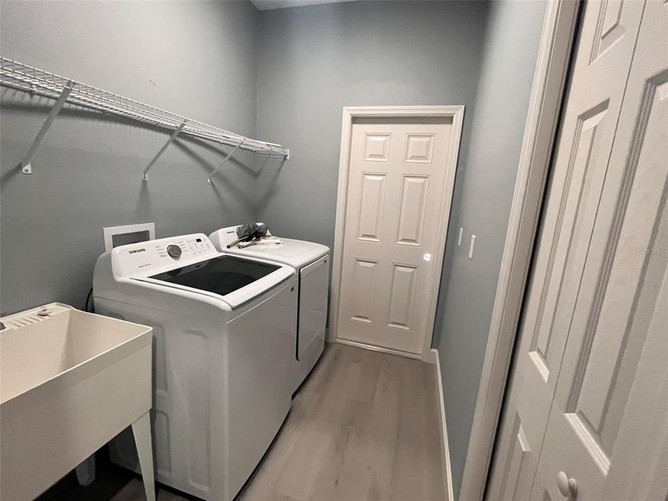 出租: $2,250 (3 贝兹, 2 浴室, 1709 平方英尺)