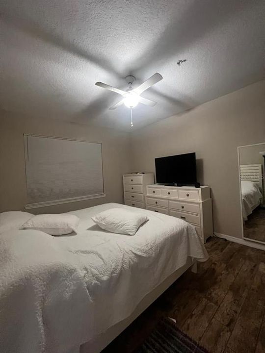 For Rent: $1,650 (1 beds, 1 baths, 854 Square Feet)