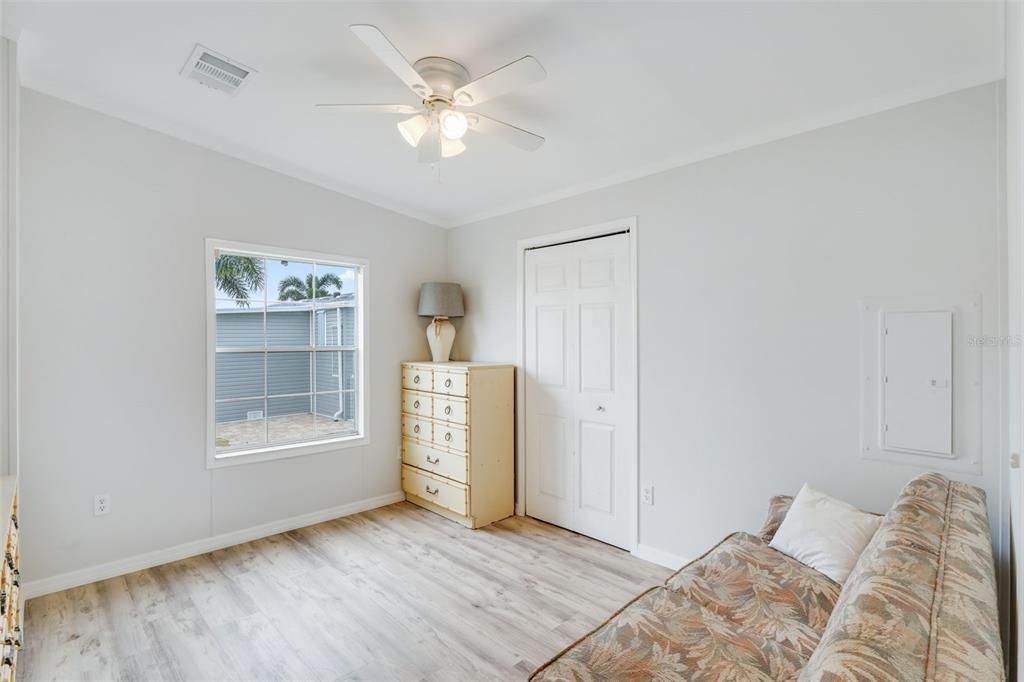 For Sale: $195,000 (2 beds, 2 baths, 1236 Square Feet)
