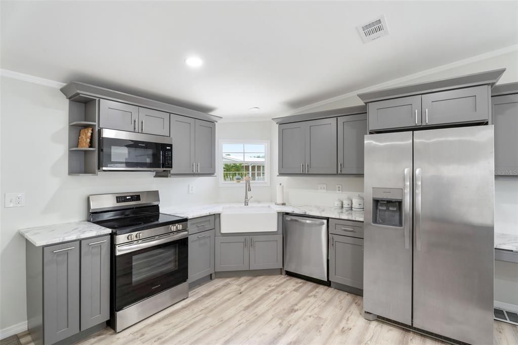 For Sale: $195,000 (2 beds, 2 baths, 1236 Square Feet)