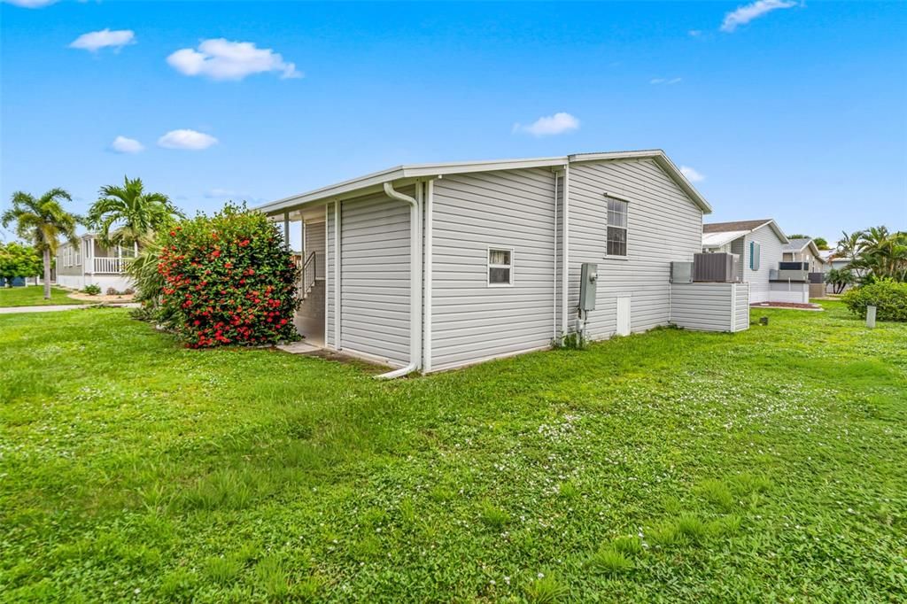 For Sale: $195,000 (2 beds, 2 baths, 1236 Square Feet)