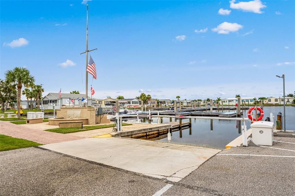 For Sale: $195,000 (2 beds, 2 baths, 1236 Square Feet)