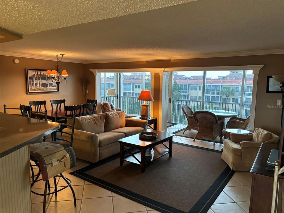 待售: $674,900 (2 贝兹, 2 浴室, 1139 平方英尺)