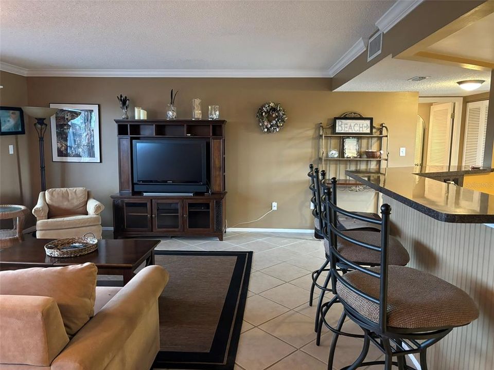 待售: $674,900 (2 贝兹, 2 浴室, 1139 平方英尺)