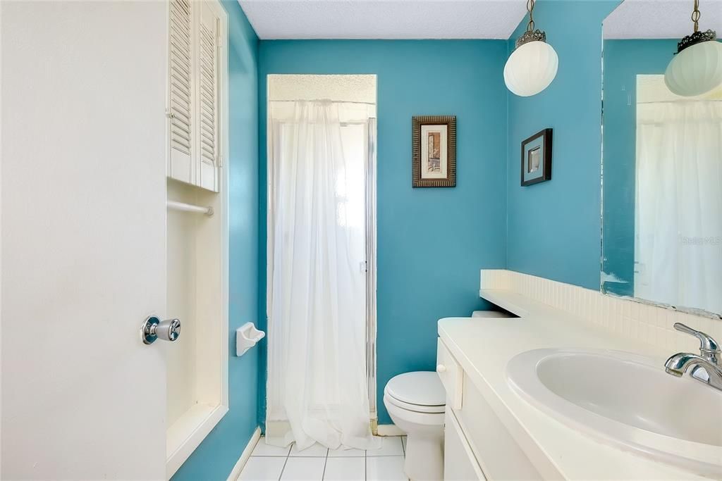 待售: $189,900 (2 贝兹, 2 浴室, 1100 平方英尺)