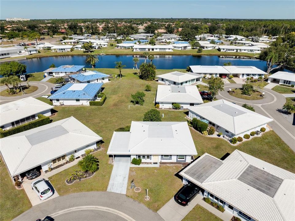 待售: $189,900 (2 贝兹, 2 浴室, 1100 平方英尺)