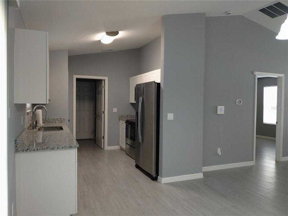 For Sale: $259,000 (3 beds, 2 baths, 1249 Square Feet)