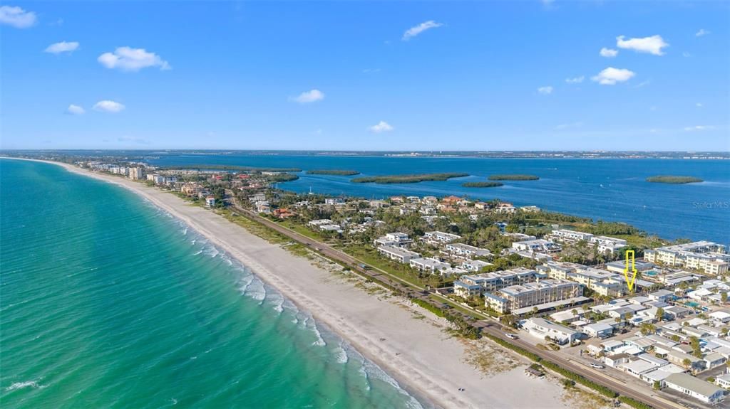 En Venta: $315,000 (2 camas, 2 baños, 1027 Pies cuadrados)