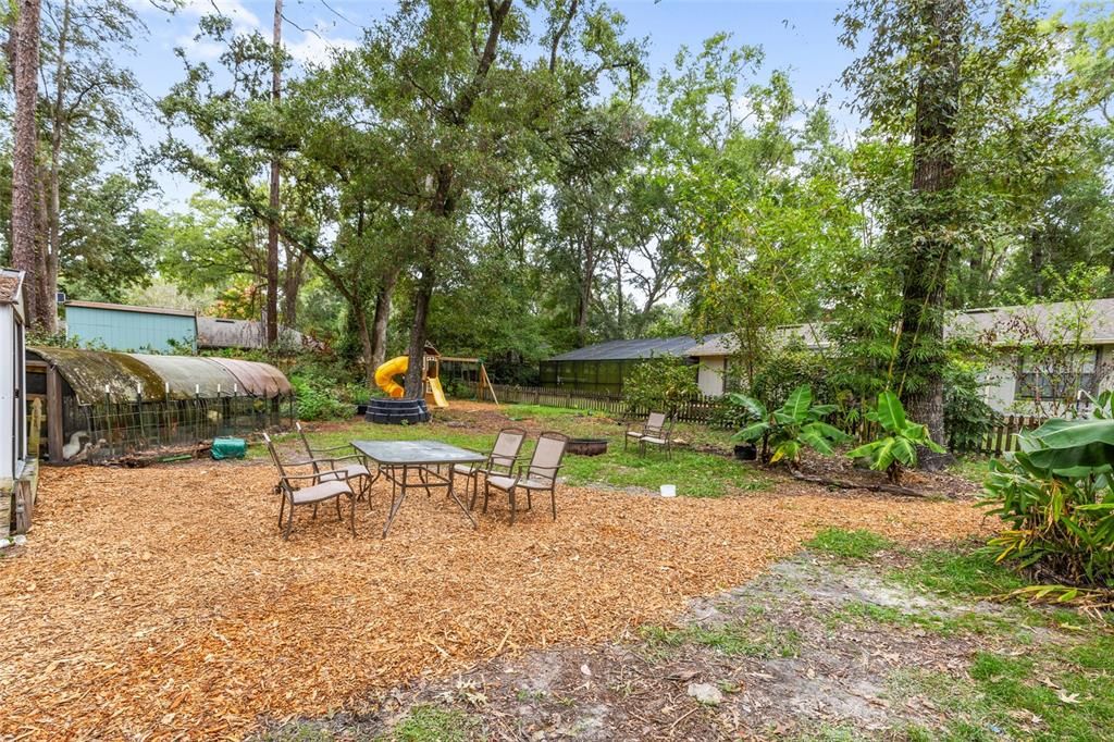 Active With Contract: $299,900 (3 beds, 2 baths, 1666 Square Feet)