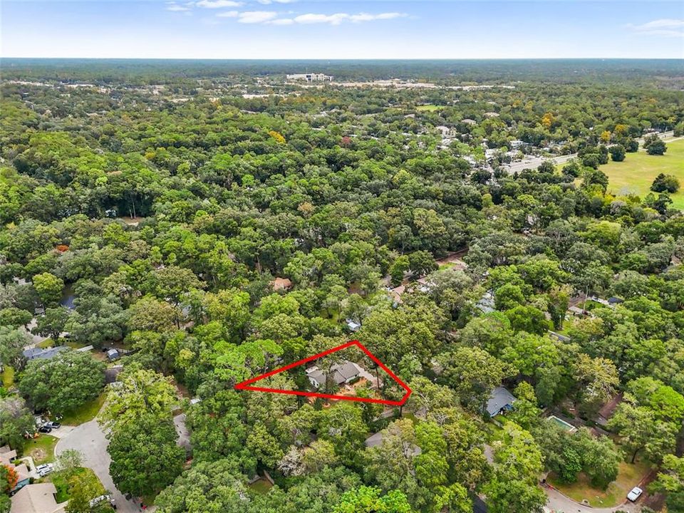 Active With Contract: $299,900 (3 beds, 2 baths, 1666 Square Feet)