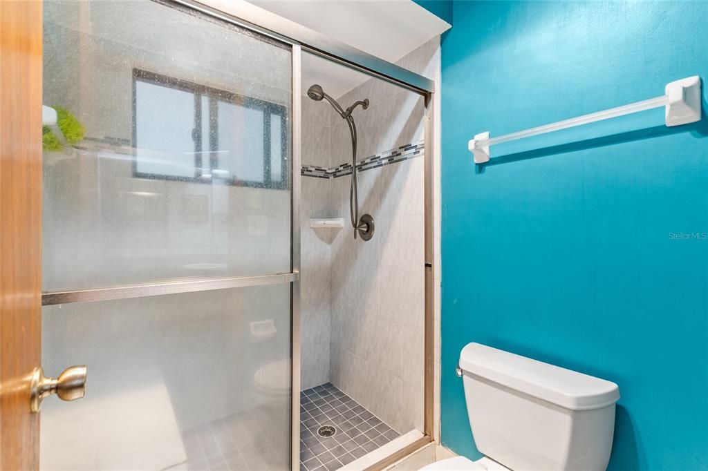 Active With Contract: $299,900 (3 beds, 2 baths, 1666 Square Feet)