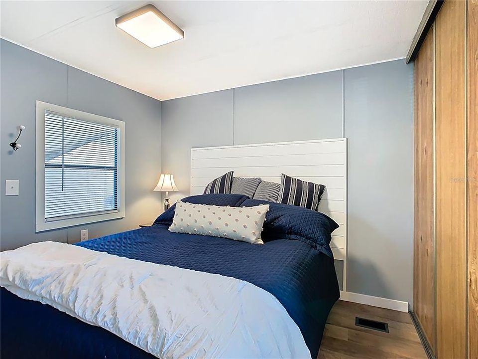 For Sale: $95,000 (1 beds, 1 baths, 408 Square Feet)