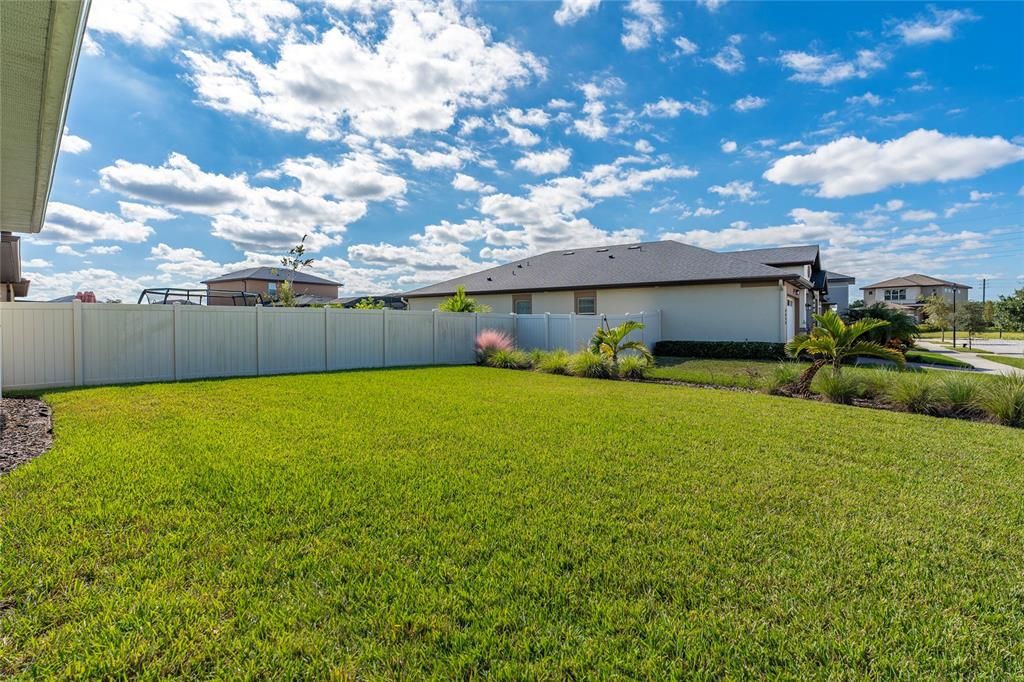 На продажу: $434,900 (4 спален, 2 ванн, 1901 Квадратных фут)