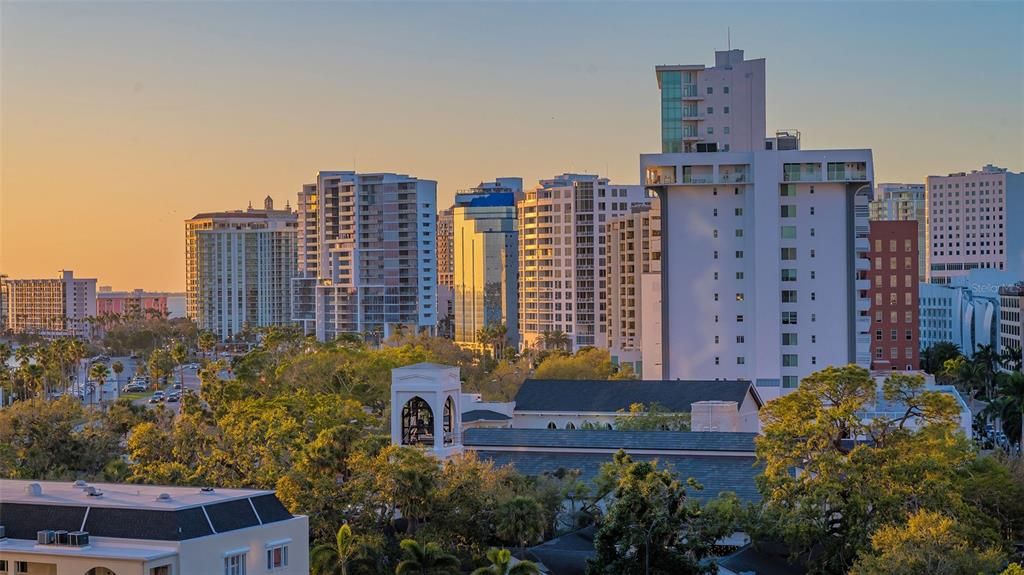 For Sale: $2,995,000 (3 beds, 3 baths, 3172 Square Feet)