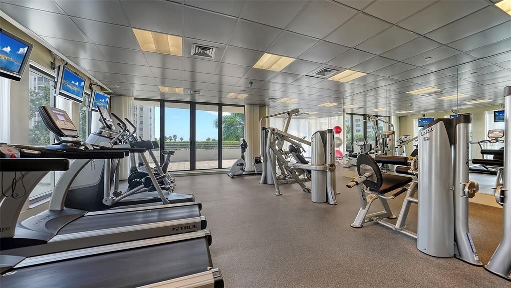 For Sale: $2,995,000 (3 beds, 3 baths, 3172 Square Feet)