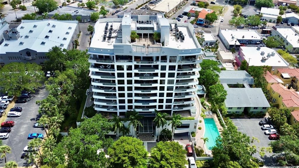 For Sale: $2,995,000 (3 beds, 3 baths, 3172 Square Feet)