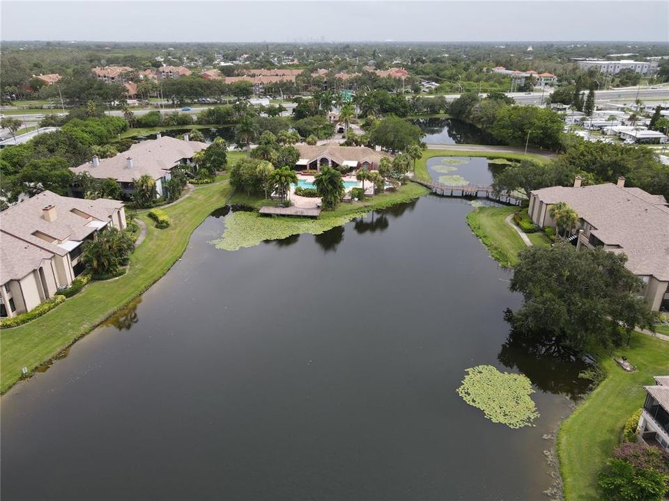 出租: $1,800 (2 贝兹, 2 浴室, 1015 平方英尺)