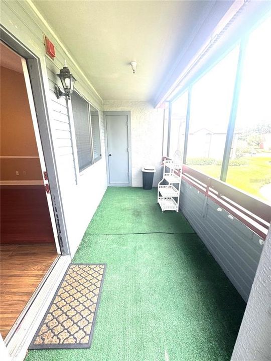 出租: $1,800 (2 贝兹, 2 浴室, 1015 平方英尺)