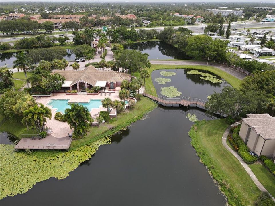 出租: $1,800 (2 贝兹, 2 浴室, 1015 平方英尺)