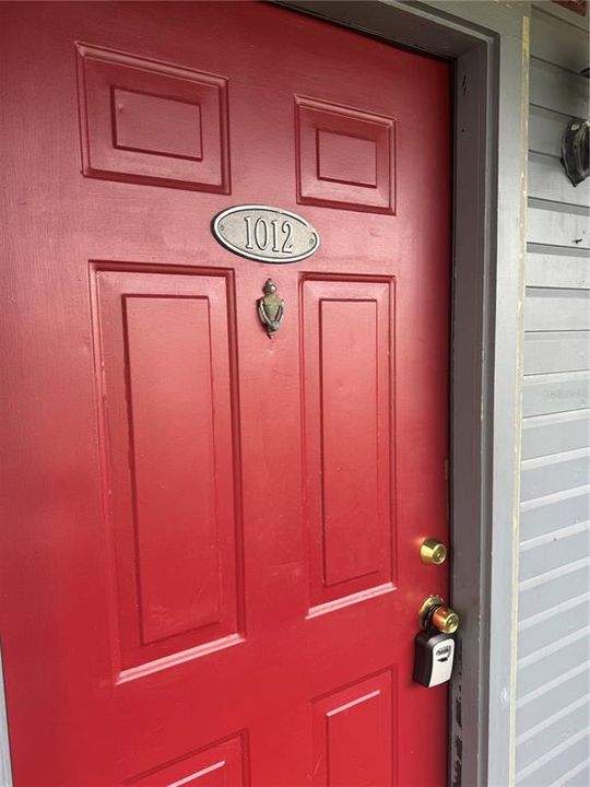 出租: $1,800 (2 贝兹, 2 浴室, 1015 平方英尺)