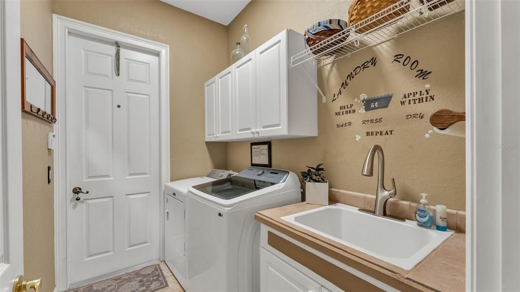 待售: $740,000 (4 贝兹, 4 浴室, 2961 平方英尺)