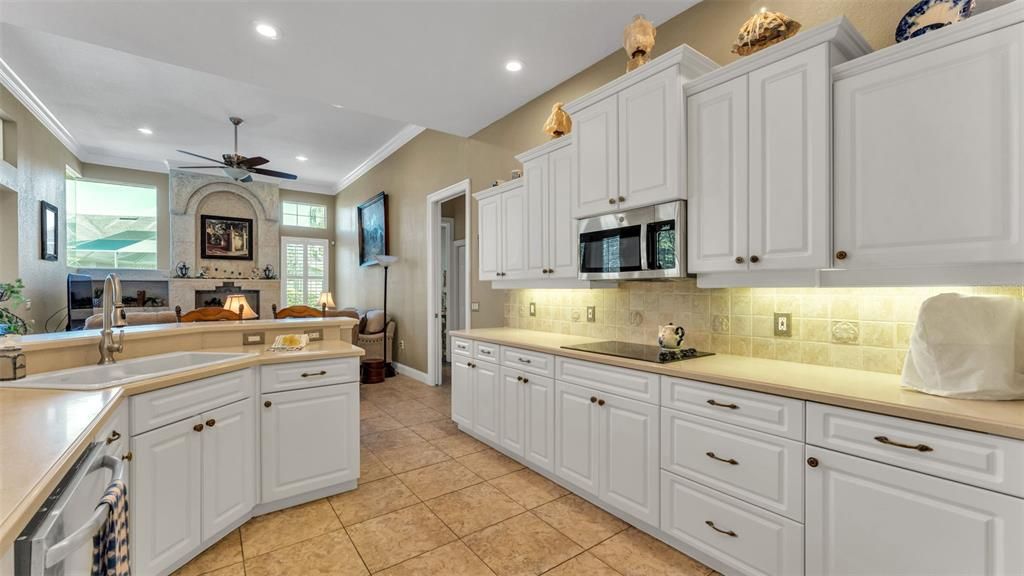 待售: $740,000 (4 贝兹, 4 浴室, 2961 平方英尺)